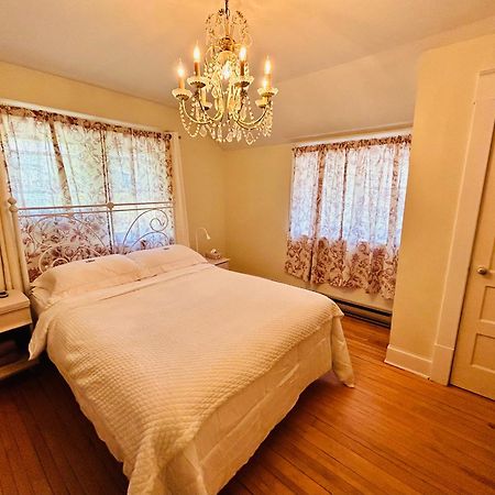 Auberge De Mon Petit Chum B&B Wakefield Zewnętrze zdjęcie