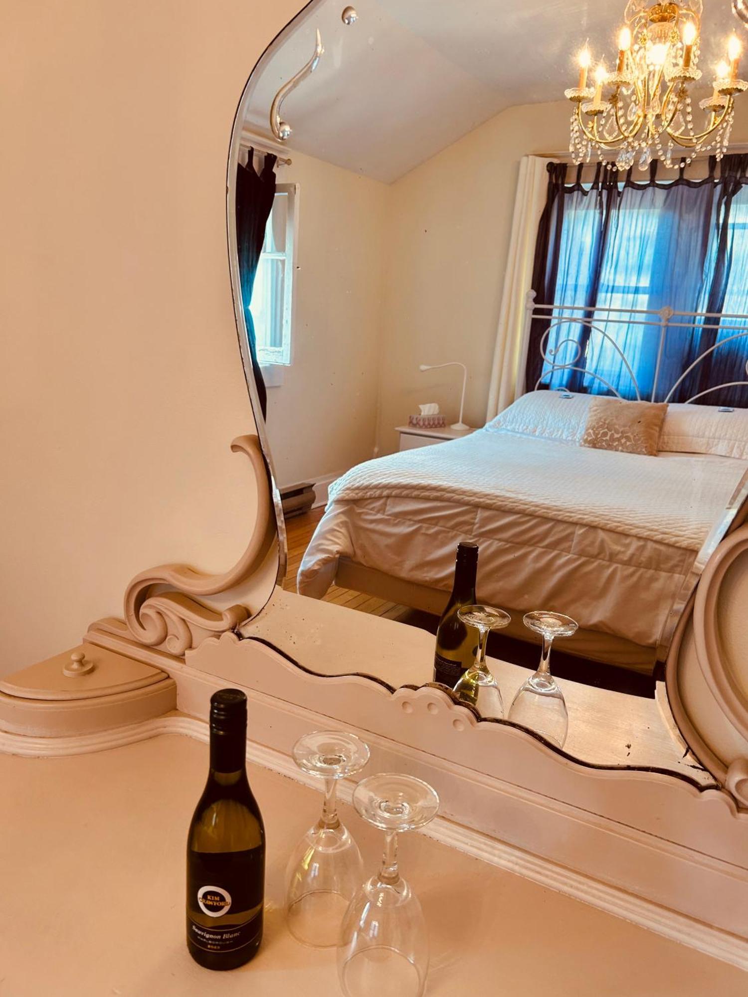 Auberge De Mon Petit Chum B&B Wakefield Zewnętrze zdjęcie